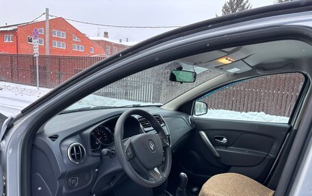 Renault Logan II, 2016 год, 775 000 рублей, 9 фотография