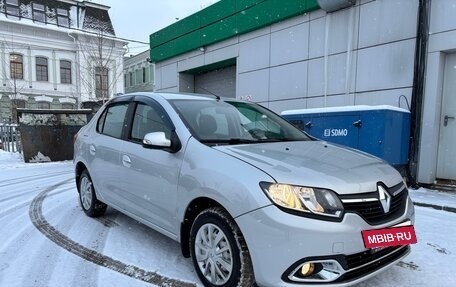 Renault Logan II, 2016 год, 775 000 рублей, 2 фотография