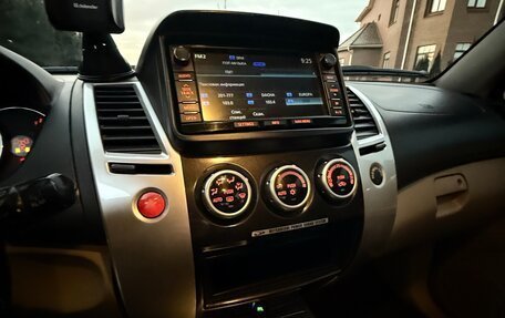 Mitsubishi Pajero Sport II рестайлинг, 2014 год, 1 570 000 рублей, 20 фотография