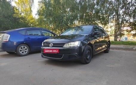 Volkswagen Jetta VI, 2013 год, 750 000 рублей, 2 фотография