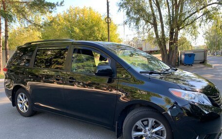 Toyota Sienna III, 2010 год, 1 599 999 рублей, 6 фотография