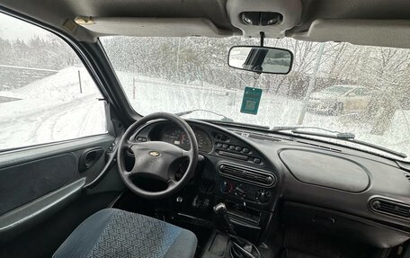 Chevrolet Niva I рестайлинг, 2004 год, 215 000 рублей, 4 фотография