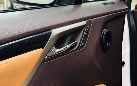 Lexus RX IV рестайлинг, 2017 год, 4 000 000 рублей, 25 фотография