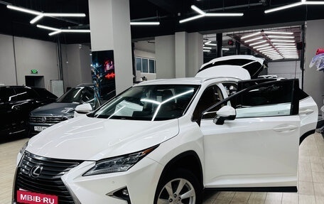 Lexus RX IV рестайлинг, 2017 год, 4 000 000 рублей, 19 фотография