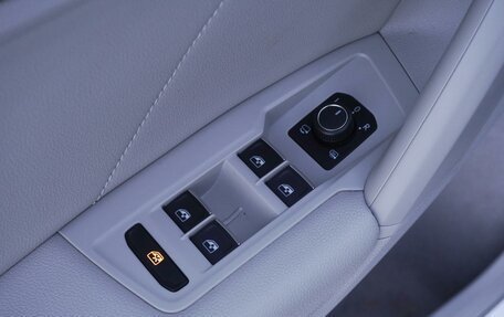 Volkswagen Tiguan II, 2020 год, 2 430 000 рублей, 30 фотография