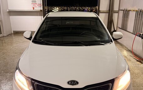KIA Rio III рестайлинг, 2012 год, 690 000 рублей, 2 фотография