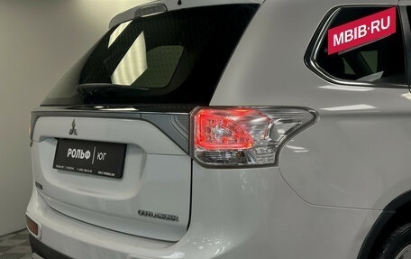 Mitsubishi Outlander III рестайлинг 3, 2014 год, 1 535 000 рублей, 24 фотография