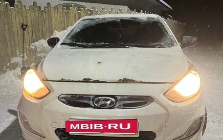 Hyundai Solaris II рестайлинг, 2011 год, 550 000 рублей, 2 фотография