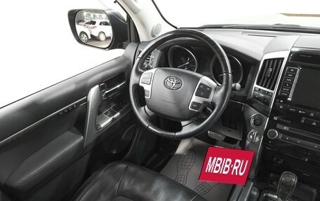 Toyota Land Cruiser 200, 2013 год, 4 799 000 рублей, 8 фотография