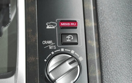 Toyota Land Cruiser 200, 2013 год, 4 799 000 рублей, 21 фотография