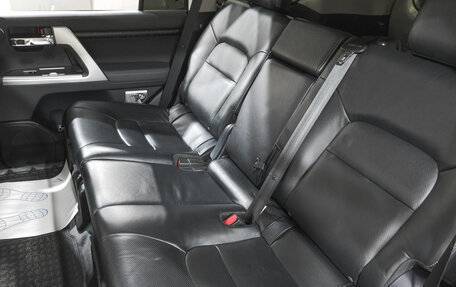 Toyota Land Cruiser 200, 2013 год, 4 799 000 рублей, 31 фотография