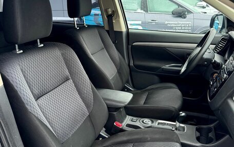 Mitsubishi Outlander III рестайлинг 3, 2013 год, 1 220 000 рублей, 14 фотография