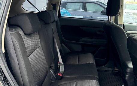 Mitsubishi Outlander III рестайлинг 3, 2013 год, 1 220 000 рублей, 18 фотография