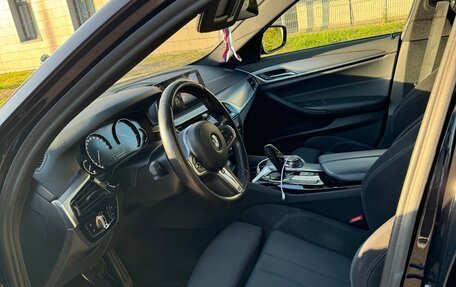 BMW 5 серия, 2019 год, 2 940 000 рублей, 6 фотография