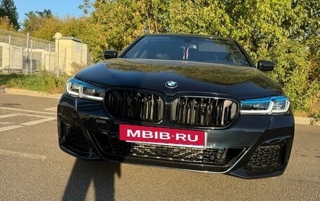 BMW 5 серия, 2019 год, 2 940 000 рублей, 11 фотография