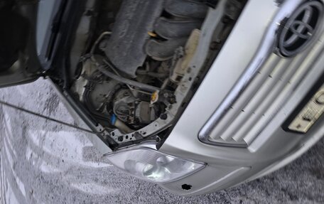 Toyota Avensis III рестайлинг, 2004 год, 530 000 рублей, 2 фотография