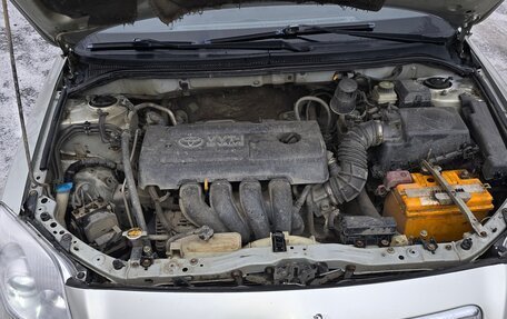 Toyota Avensis III рестайлинг, 2004 год, 530 000 рублей, 3 фотография