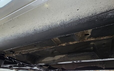 Toyota Avensis III рестайлинг, 2004 год, 530 000 рублей, 11 фотография