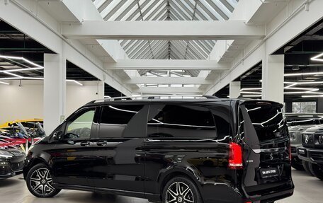 Mercedes-Benz V-Класс, 2022 год, 28 000 000 рублей, 4 фотография