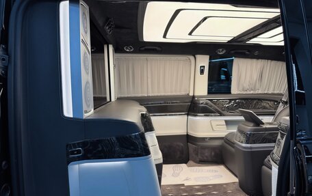 Mercedes-Benz V-Класс, 2022 год, 28 000 000 рублей, 15 фотография