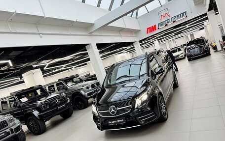 Mercedes-Benz V-Класс, 2022 год, 28 000 000 рублей, 36 фотография