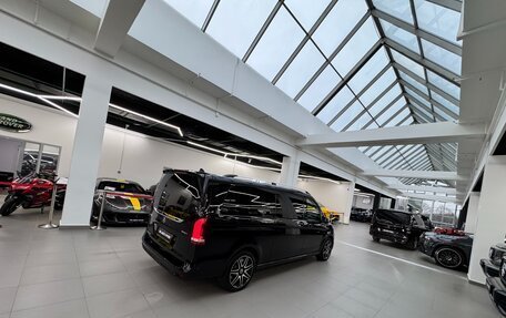 Mercedes-Benz V-Класс, 2022 год, 28 000 000 рублей, 37 фотография