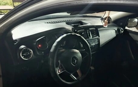 Renault Logan II, 2016 год, 588 000 рублей, 7 фотография