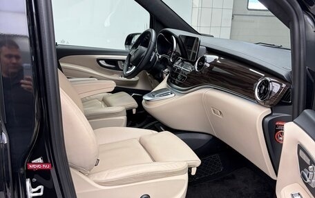 Mercedes-Benz V-Класс, 2022 год, 11 350 000 рублей, 6 фотография