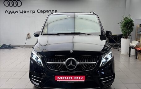 Mercedes-Benz V-Класс, 2022 год, 11 350 000 рублей, 2 фотография