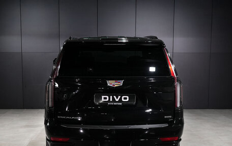 Cadillac Escalade V, 2023 год, 13 900 000 рублей, 6 фотография