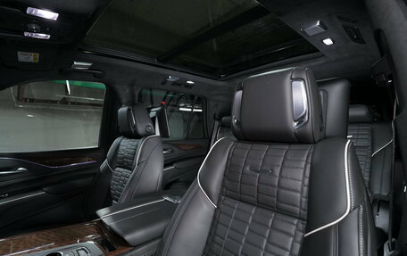 Cadillac Escalade V, 2023 год, 13 900 000 рублей, 17 фотография