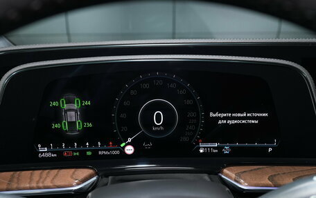 Cadillac Escalade V, 2023 год, 13 900 000 рублей, 27 фотография