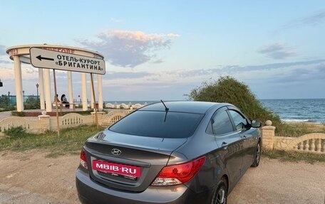 Hyundai Solaris II рестайлинг, 2013 год, 990 000 рублей, 5 фотография