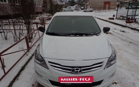 Hyundai Solaris II рестайлинг, 2016 год, 1 100 000 рублей, 5 фотография