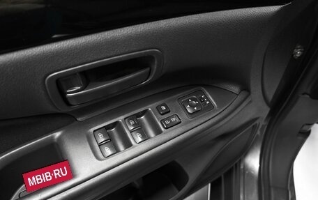 Mitsubishi Outlander III рестайлинг 3, 2019 год, 1 950 000 рублей, 19 фотография