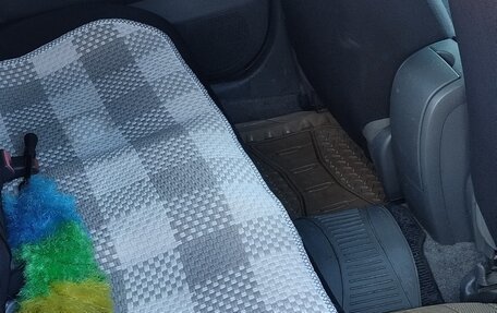 Toyota Prius, 2009 год, 600 000 рублей, 14 фотография