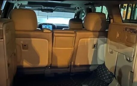 Toyota Land Cruiser 200, 2011 год, 4 500 000 рублей, 6 фотография