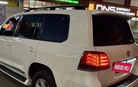 Toyota Land Cruiser 200, 2011 год, 4 500 000 рублей, 3 фотография