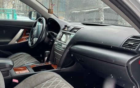 Toyota Camry, 2008 год, 860 000 рублей, 10 фотография