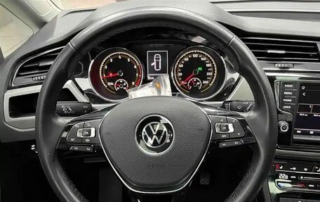 Volkswagen Touran III, 2022 год, 1 976 000 рублей, 17 фотография