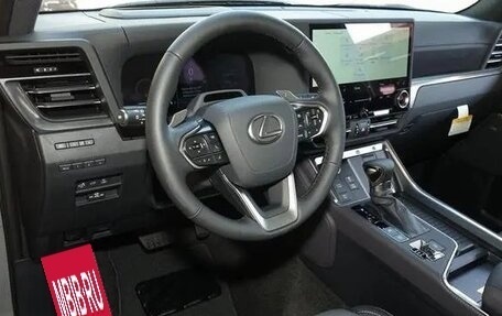 Lexus GX, 2025 год, 14 000 000 рублей, 8 фотография