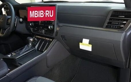 Lexus GX, 2025 год, 14 000 000 рублей, 11 фотография