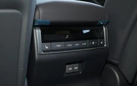 Lexus GX, 2025 год, 14 000 000 рублей, 22 фотография