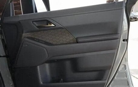 Lexus GX, 2025 год, 14 000 000 рублей, 27 фотография