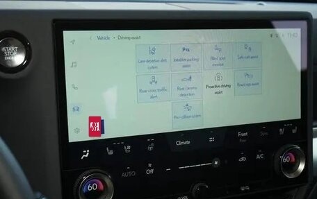 Lexus GX, 2025 год, 14 000 000 рублей, 15 фотография