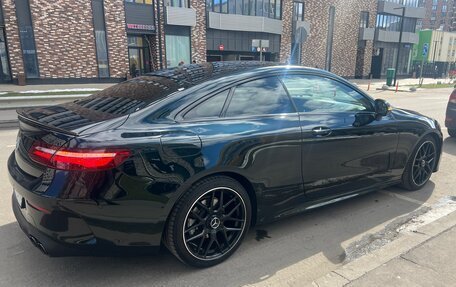 Mercedes-Benz E-Класс, 2017 год, 3 400 000 рублей, 1 фотография