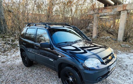 Chevrolet Niva I рестайлинг, 2015 год, 750 000 рублей, 3 фотография