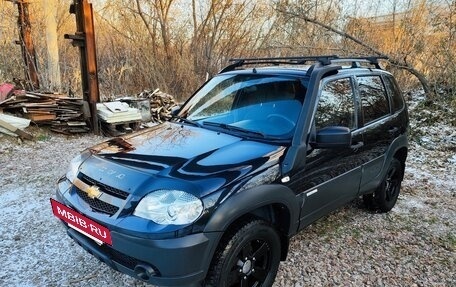 Chevrolet Niva I рестайлинг, 2015 год, 750 000 рублей, 8 фотография