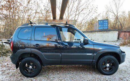 Chevrolet Niva I рестайлинг, 2015 год, 750 000 рублей, 10 фотография