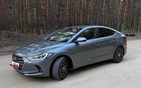 Hyundai Elantra VI рестайлинг, 2018 год, 1 750 000 рублей, 3 фотография